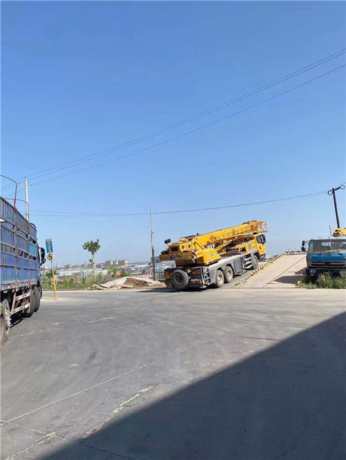 木兰县25吨吊车的租赁价格大概是多少？