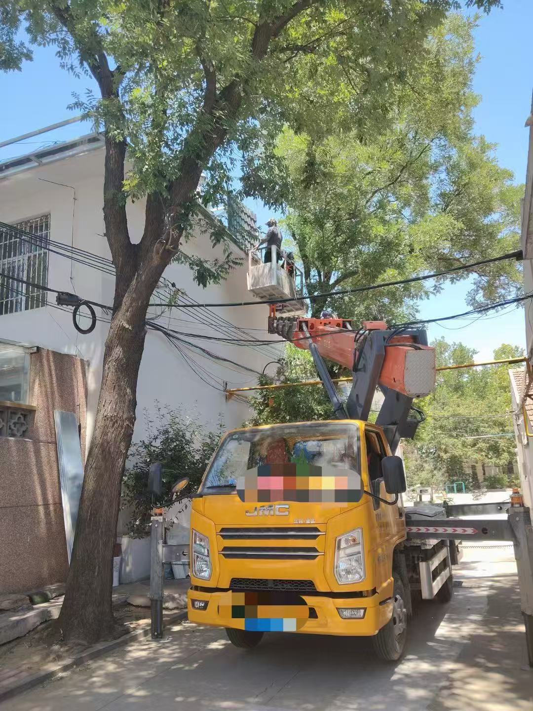 木兰县高空作业车能吊装重物吗？最大承载多少公斤？