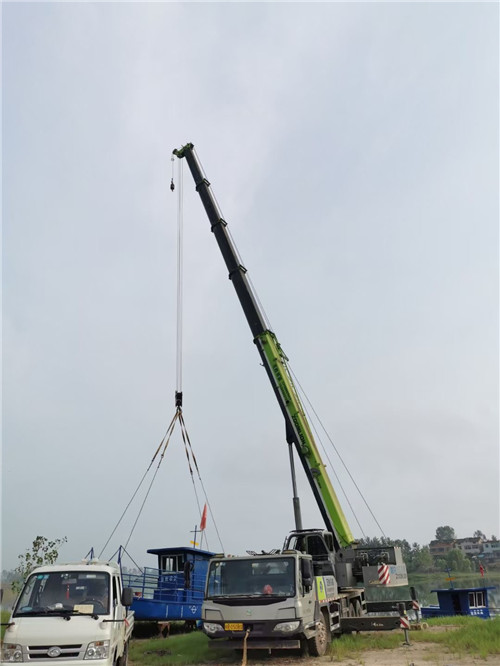 木兰县桥梁建设吊装案例